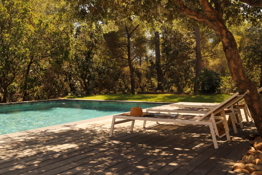 piscine privée et vue mer wabi sabi gaou benat