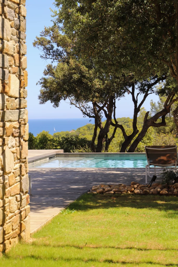 gaou benat wabi sabi vue mer avec piscine