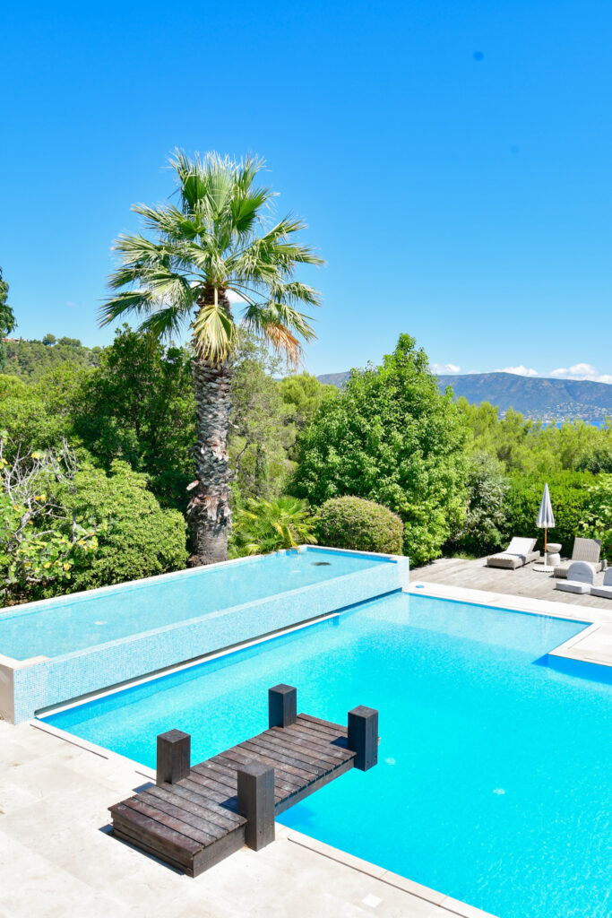 Location villa au Cap Bénat VILLA BLEUE