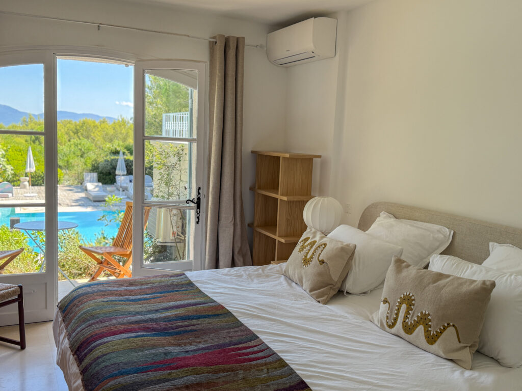 Location villa au Cap Bénat VILLA BLEUE