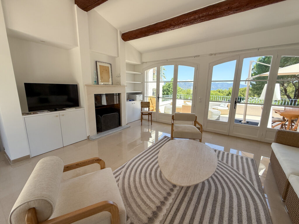 Location villa au Cap Bénat VILLA BLEUE