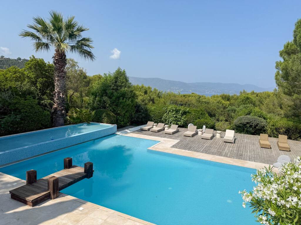 Location villa au Cap Bénat VILLA BLEUE