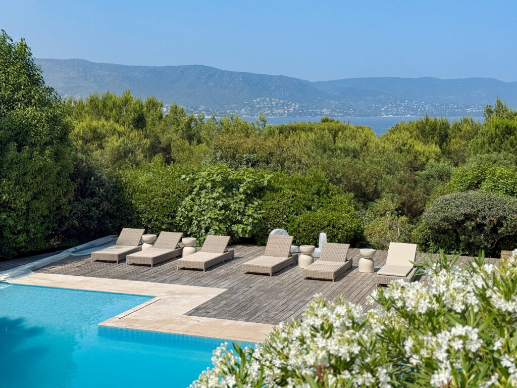 Location villa au Cap Bénat VILLA BLEUE